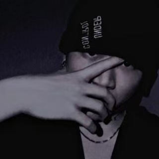 90后艺术家-姚唉杰